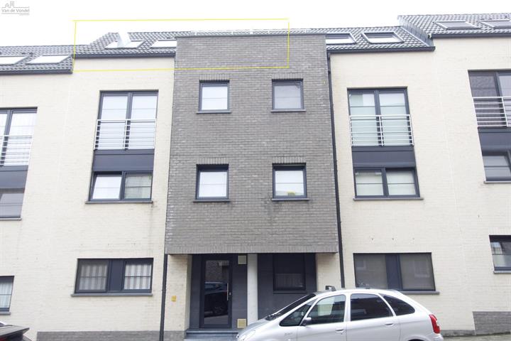 Strategisch gelegen 1 slaapkamer app.
met 2 terrassen te Ninove.