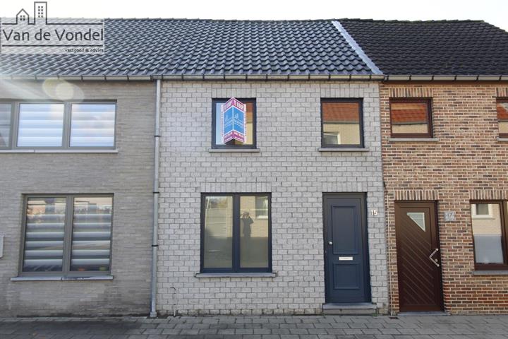 100% instapklare woning met tuin
te Erembodegem !