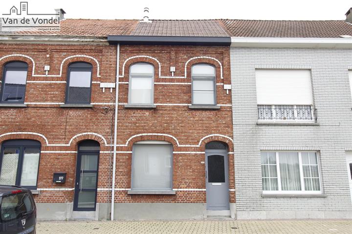 Woning met tuin aan de stadsrand van Aalst