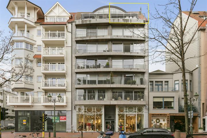 Prachtige penthouse (duplex) met 3 slpks en 2 badkamers te (Lippenslaan) Knokke.