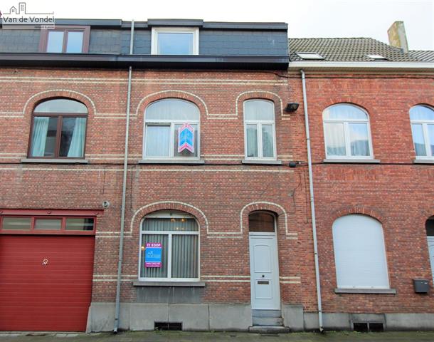 Woning met 4 slaapkamers te centrum Aalst.
