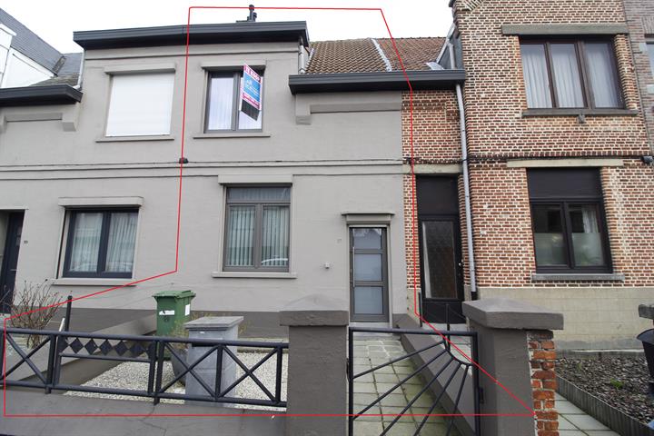 Strategisch gelegen woning nabij het centrum en het station van Aalst.