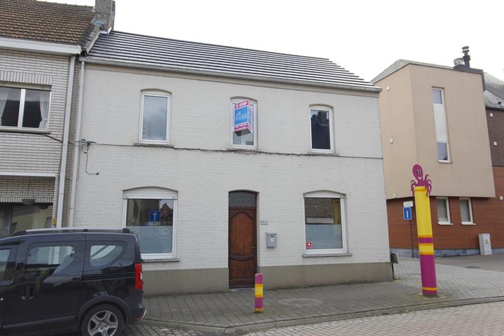 OPTIE! 100% instapklare woning te Okegem.