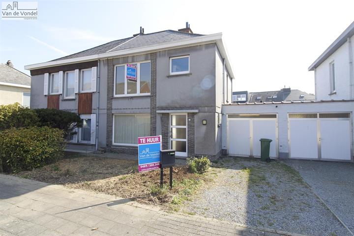 Centraal gelegen HOB met 3slpk, tuin + garage te Erembodegem