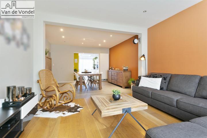 Gerenoveerde woning met 4 slaapkamers en tuin te Erembodegem