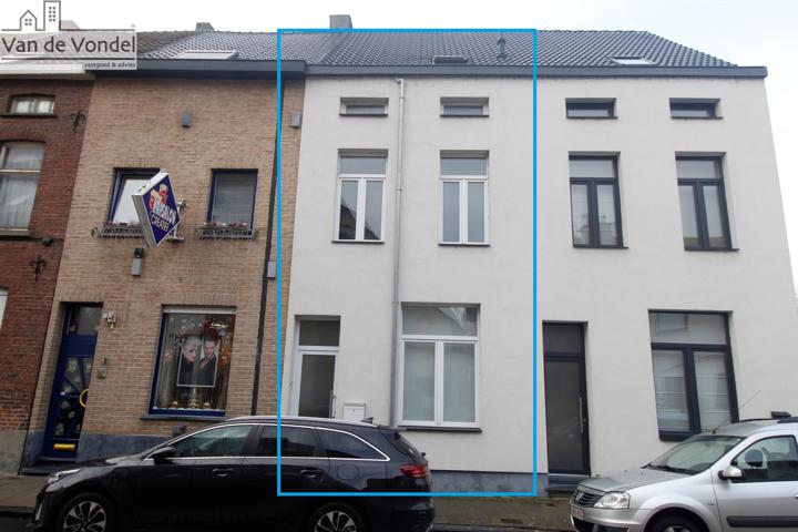 Energiezuinige woning met 3 slpks aan de stadsrand van Aalst.