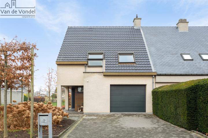 100% instapklare HOB met 3 slaapkamers en mooie tuin te Oudegem.