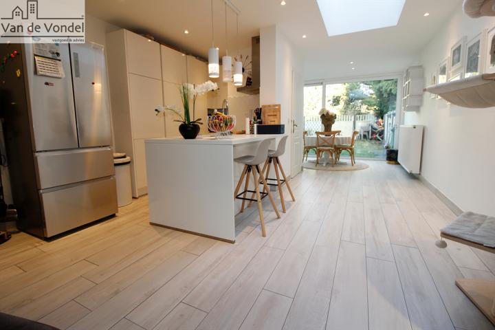 Energiezuinige woning met 4 slaapkamers aan de stadsrand van Aalst.