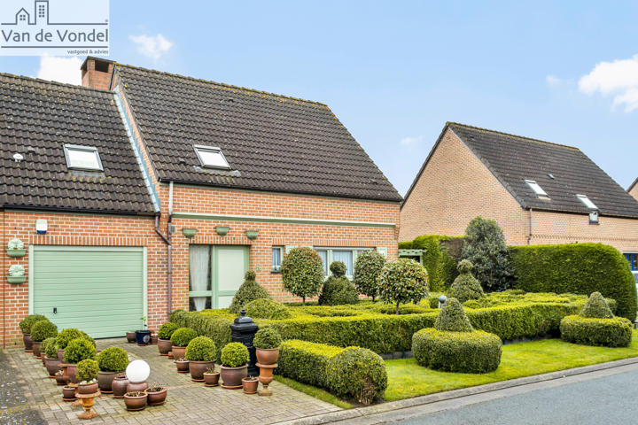 Rustig gelegen, instapklare HO bebouwing te Erpe Mere.