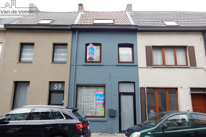 Woning met 3 slaapkamers en ruim zonneterras te centrum Aalst.