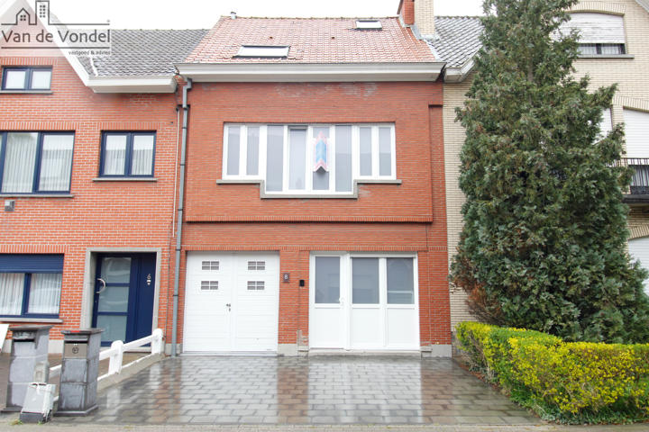 100% instapklare woning met 5 slaapkamers, garage en tuin.