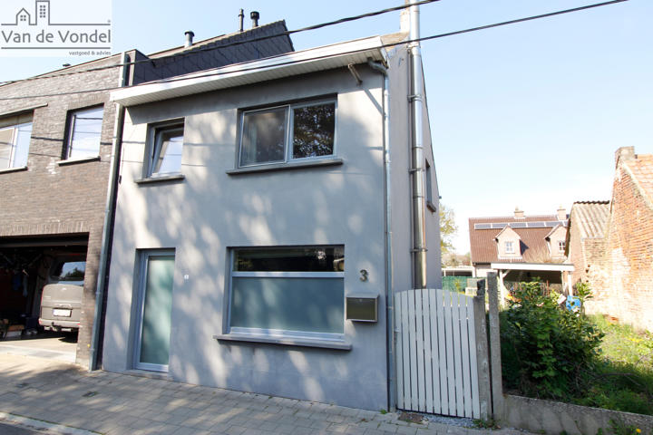 Rustig gelegen HOB met 3 slaapkamers te Lede.