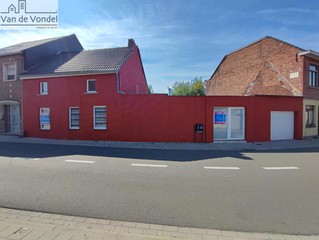 100% instapklare woning met 3 slpks en garage te Lebbeke.