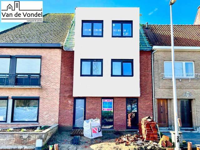 Nieuwbouw woning met 5 slaapkamers te Hofstade.