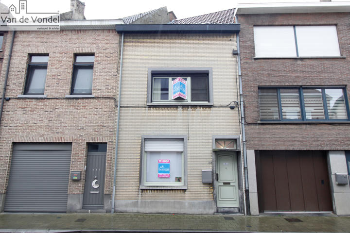 Stadswoning met tuin te Aalst.