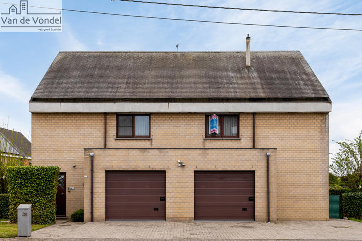 Kwalitatieve en energiezuinige villa met dubbele garage te Malderen.