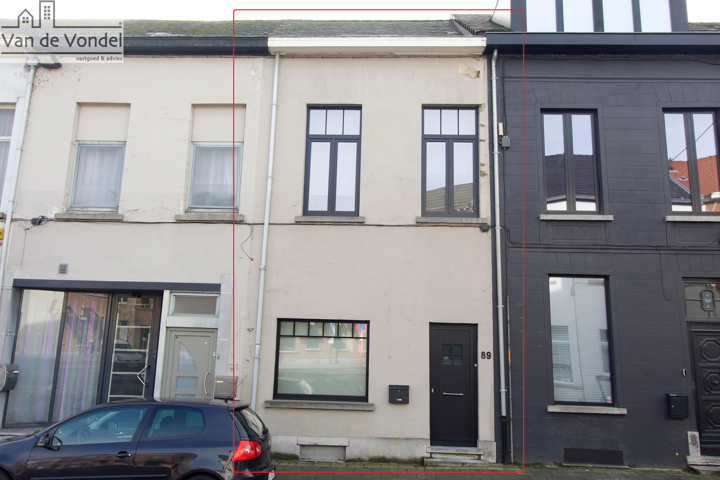 100% instapklare én energiezuinige woning te centrum Aalst !