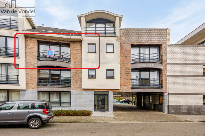 Energiezuinig app. met 3 slpks en garage te Aalst centrum.