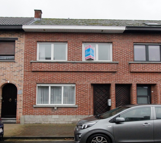 Prachtig gelegen woning met 3 slaapkamers en tuin te Erembodegem.