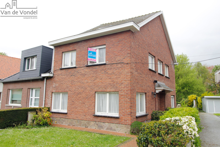 Residentieel gelegen HOB met 3 slpks en mooie tuin te Aalst.