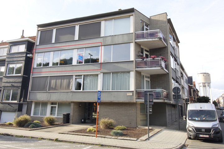 Ruim app. (1 slp + bureau/dressing) te Aalst (aan stadspark) 