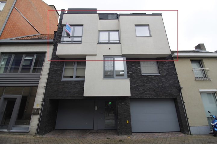 2 slaapkamer app met terras en parking te centrum Aalst.