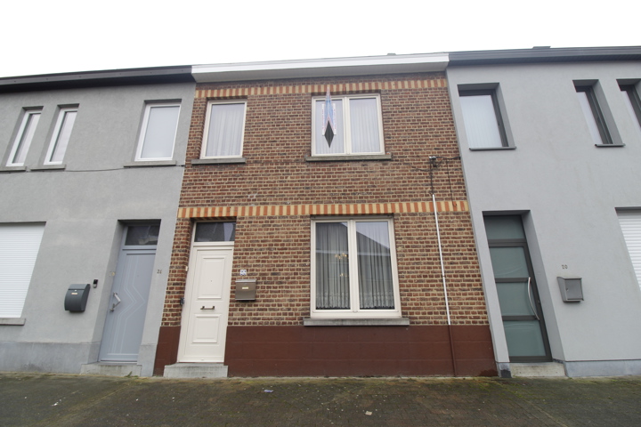 Ruime woning met tuin nabij centrum Erembodegem