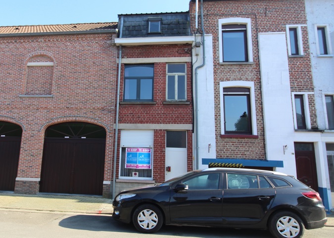 Knusse starterswoning met terras nabij centrum Geraardsbergen.