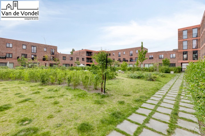 Rustig gelegen nieuwbouw gelijkvloers appartement met terras