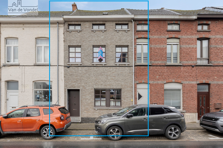 Ruime stadswoning met tuin te Aalst !