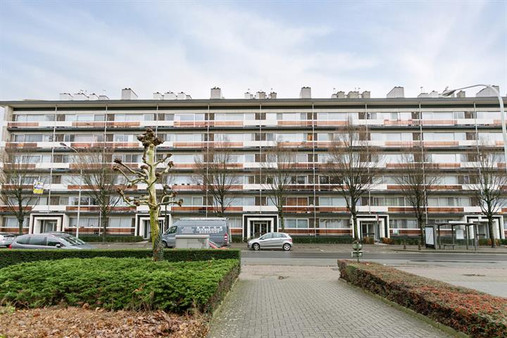 Verzorgd appartement met 2 slaapkamers en autostaanplaats! 