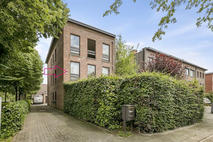 Instapklaar 2-slaapkamer appartement nabij de Golf te Brasschaat