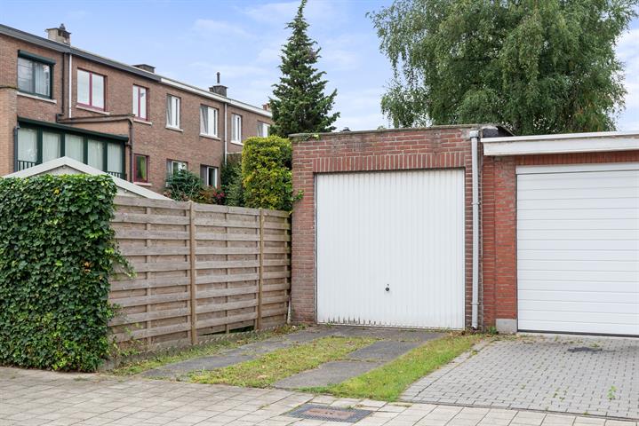 Garagebox met oprit