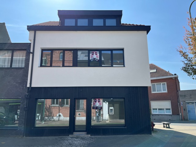 Commercieel gelijkvloers in het centrum van Kapellen!
