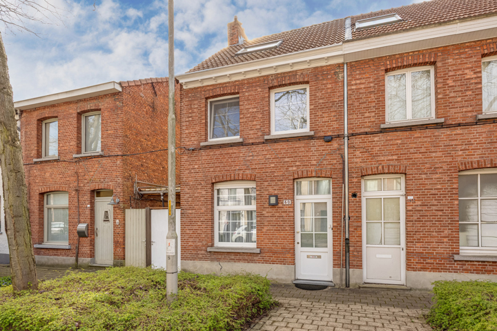 Charmante woning in het centrum van Brasschaat!