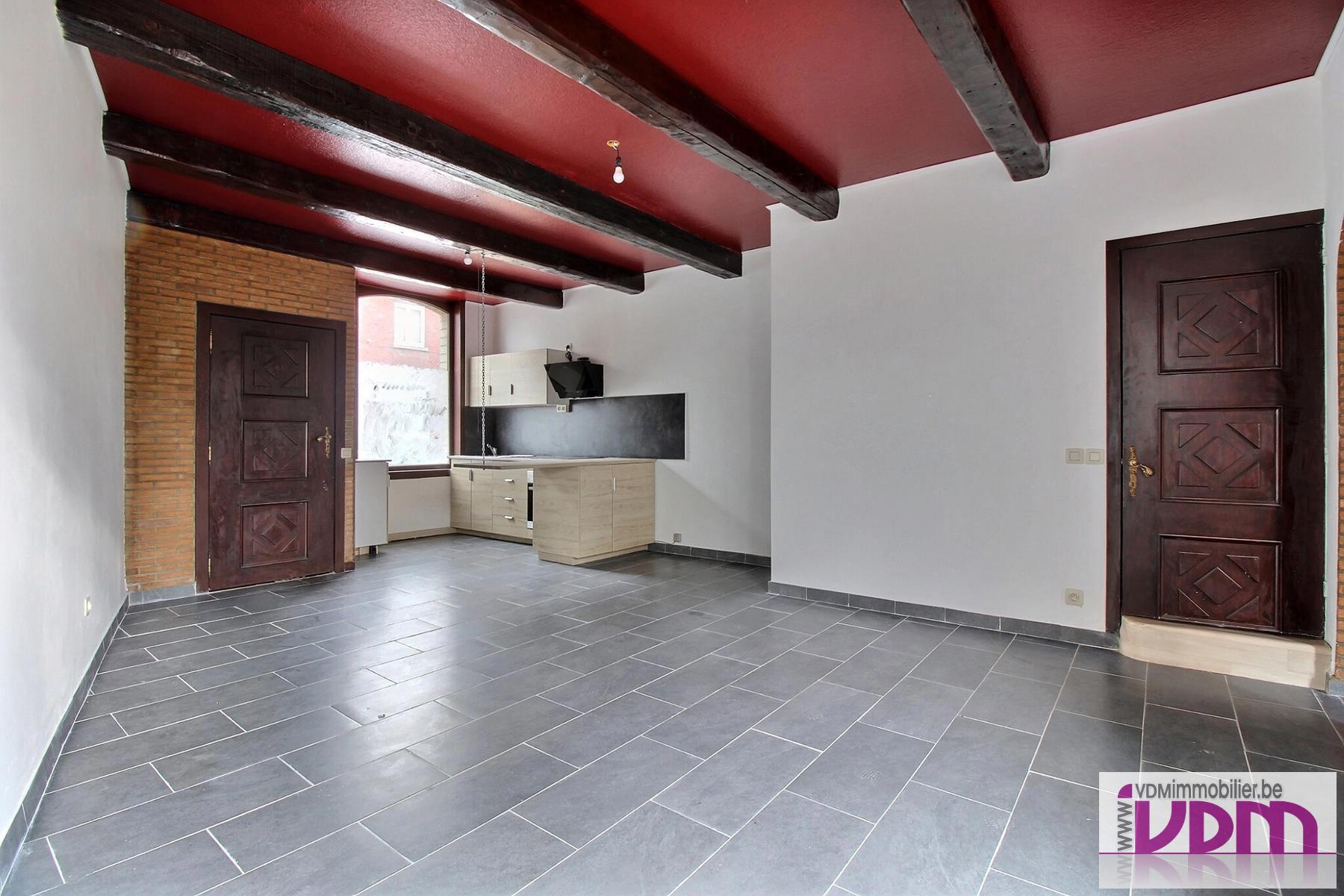 Agence immobilière Comines, Warneton, Le bizet.   . maison à vendre Comines, maison à louer Comines, appartement à vendre Warneton, villa à vendre Comines, Terrain à Ploegsteert, jardin, séjour, garages, frontière, commerces et écoles, grand jardin, maison individuelle à vendre, maison de rangée avec jardin, Comines-Warneton, Ploegsteert, Le Bizet, notaire à Comines