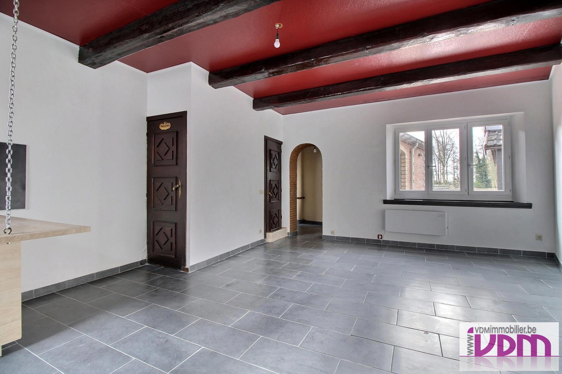 Agence immobilière Comines, Warneton, Le bizet.   . maison à vendre Comines, maison à louer Comines, appartement à vendre Warneton, villa à vendre Comines, Terrain à Ploegsteert, jardin, séjour, garages, frontière, commerces et écoles, grand jardin, maison individuelle à vendre, maison de rangée avec jardin, Comines-Warneton, Ploegsteert, Le Bizet, notaire à Comines
