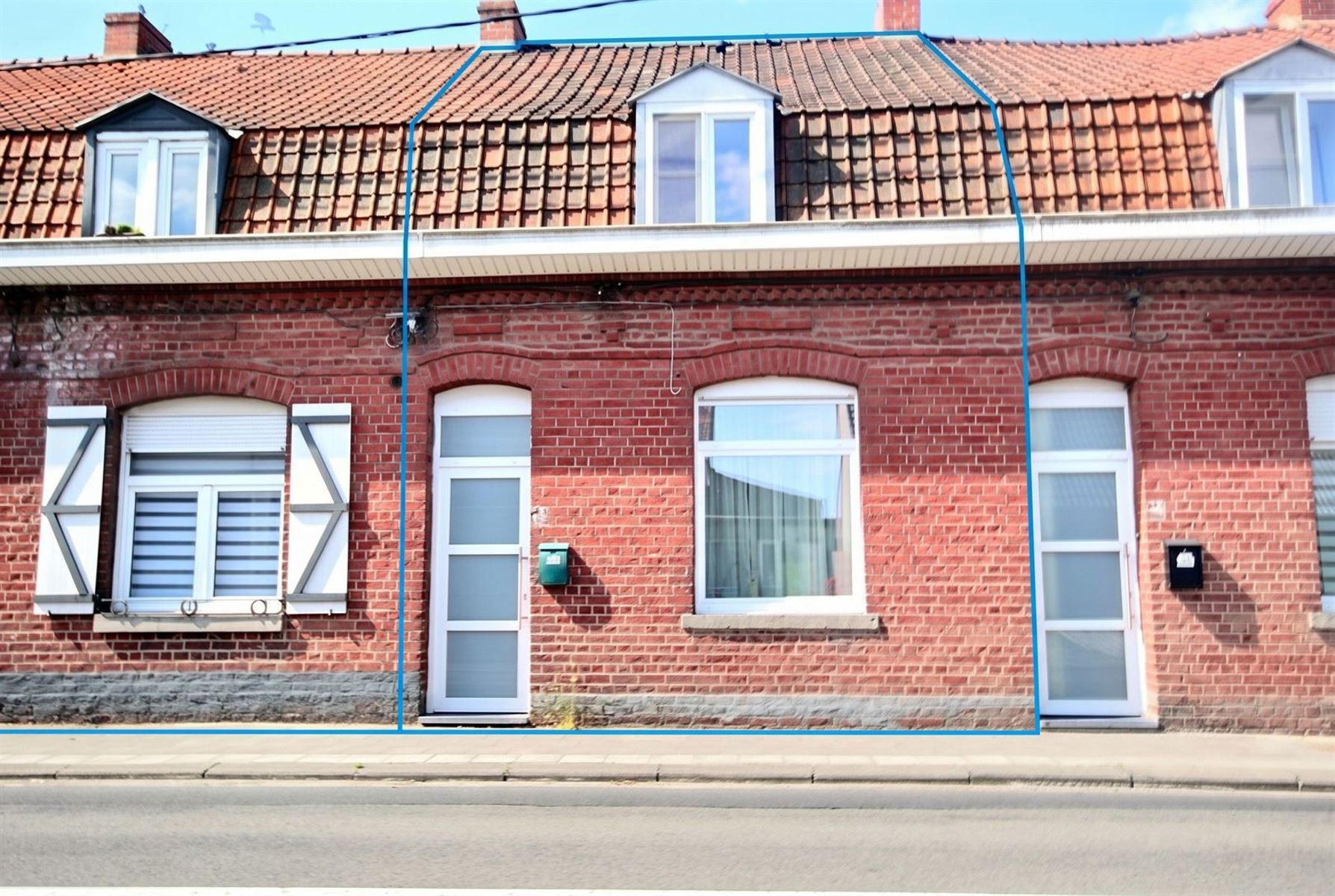 Agence immobilière Comines, Warneton, Le bizet.   . maison à vendre Comines, maison à louer Comines, appartement à vendre Warneton, villa à vendre Comines, Terrain à Ploegsteert, jardin, séjour, garages, frontière, commerces et écoles, grand jardin, maison individuelle à vendre, maison de rangée avec jardin, Comines-Warneton, Ploegsteert, Le Bizet, notaire à Comines