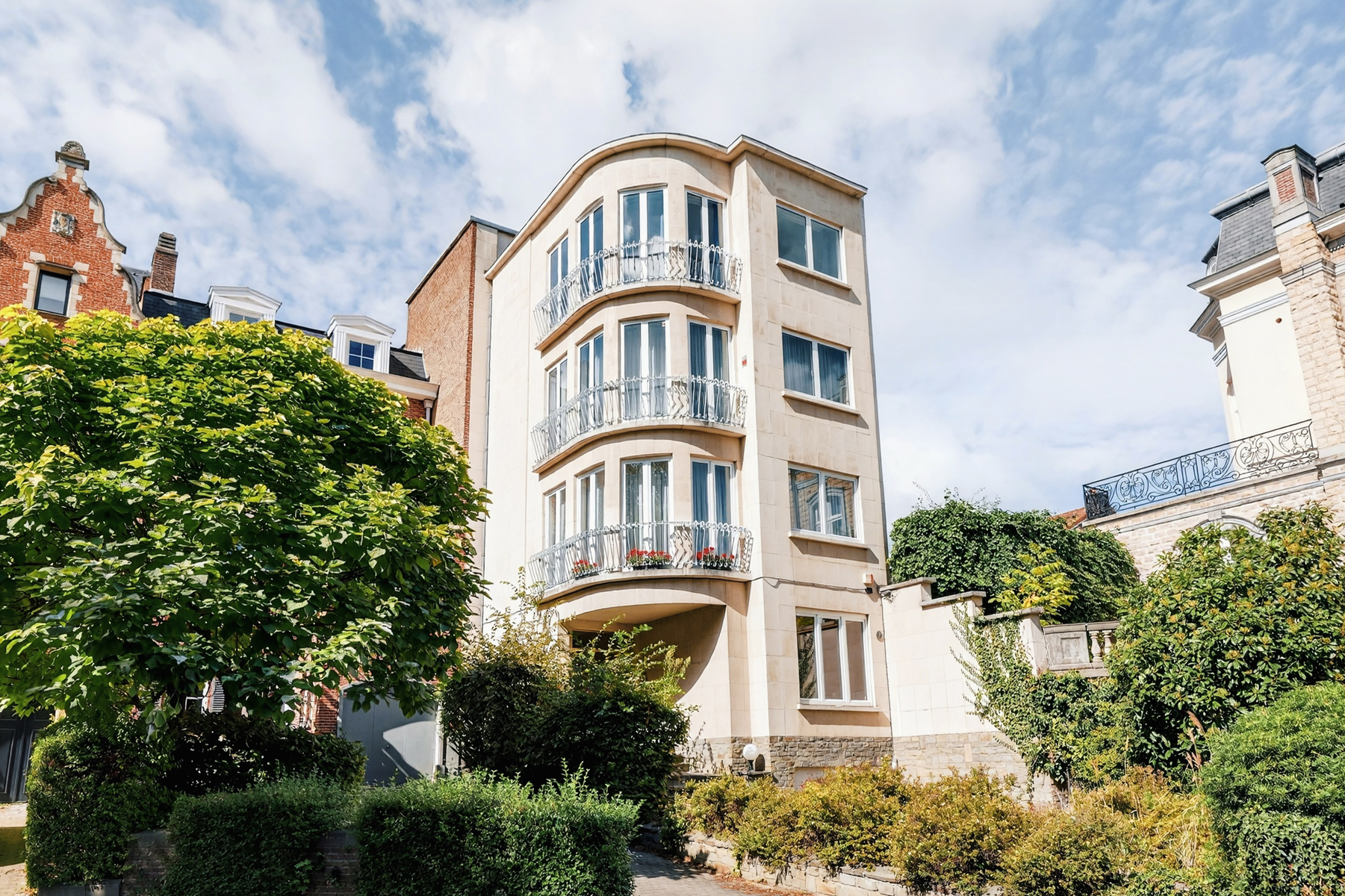 Square Vergote 51