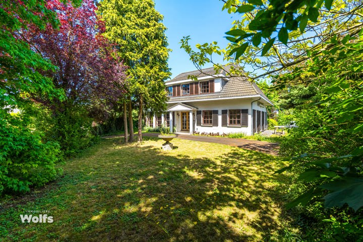 <br />
<b>Warning</b>:  Undefined property: stdClass::$name in <b>/home/clients/9f184db0d4099b7b46c773570a3a9b28/sites/wolfs.be/wp-content/themes/wolfs/model-newsletter.php</b> on line <b>260</b><br />
