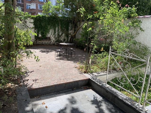 Ground floor with garden - for rent - 1000 Bruxelles